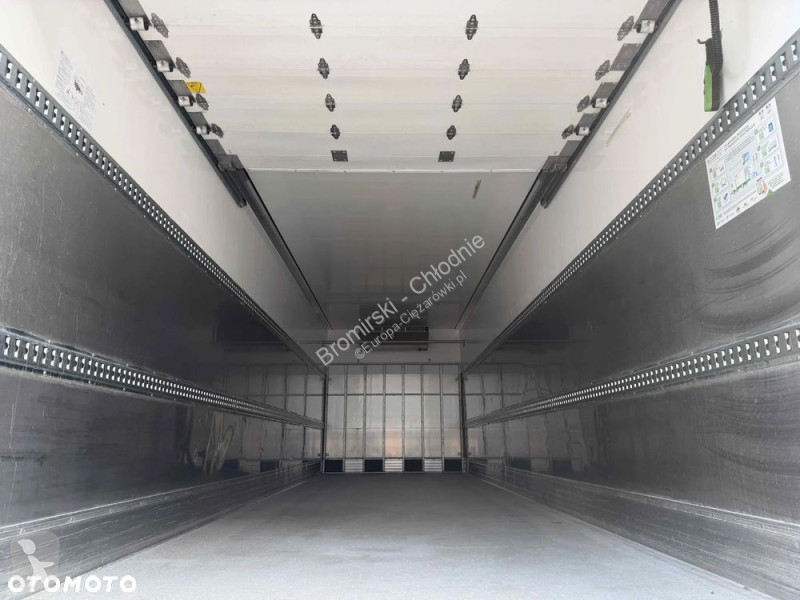 شاحنة Volvo VOLVO  430 CHŁODNIA 22 PALETY...