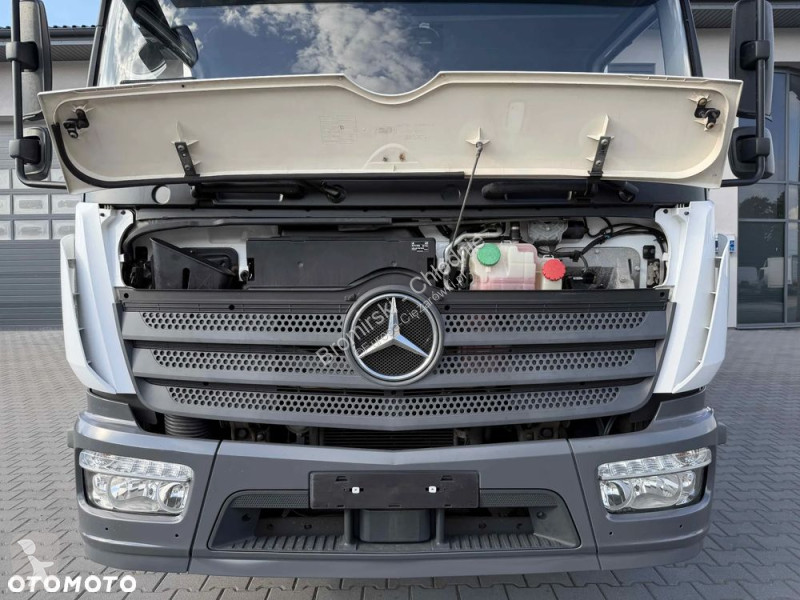 شاحنة Mercedes ATEGO CHŁODNIA SCHMITZ CARRIER...
