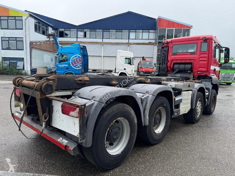 شاحنة MAN 41.400 8X4 EURO 6 + 30 TON CABLE LIFT