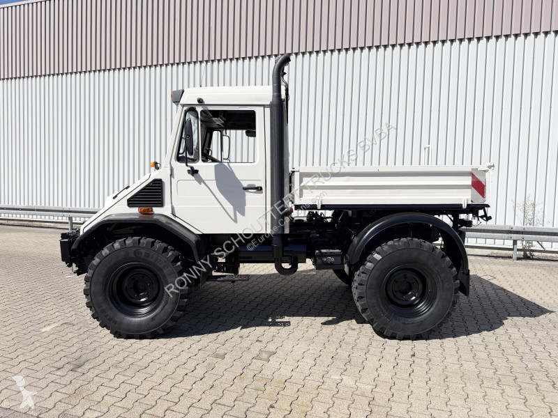 Maskine til vejarbejde Unimog U 130 4x4 U 130...