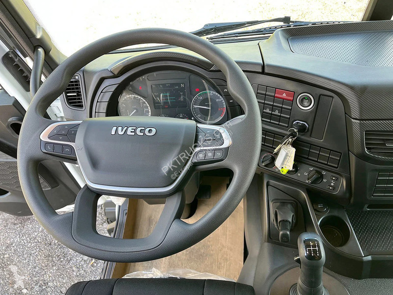 شاحنة Iveco AT380T47H Fuel Tank Truck (2 units)