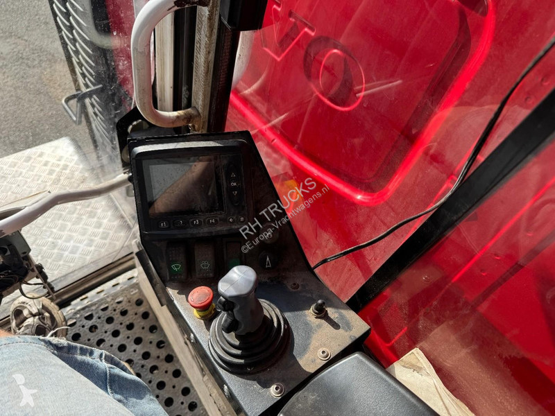 شاحنة Volvo 16750 6X4 EURO 6 + EPSILON S260Z +...