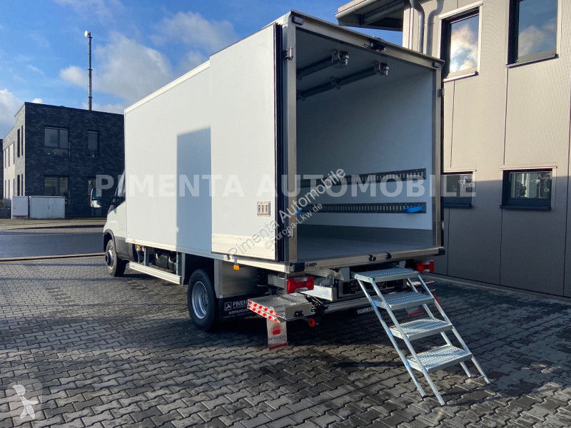 شاحنة Iveco 70C18A8P TK AUT LUFTFED ROHRBAHNEN...