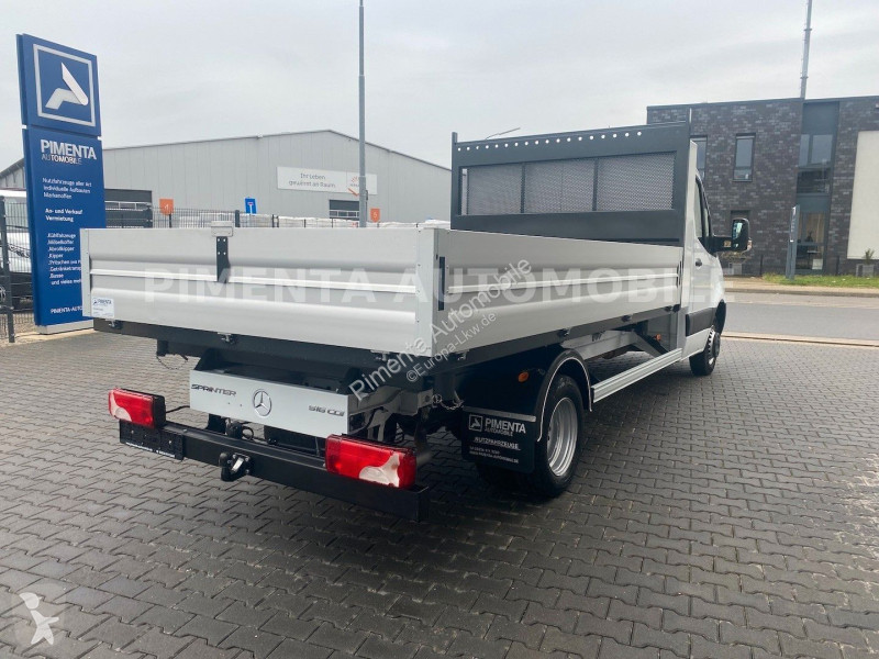 Camion Mercedes 517 43 5t 3-S-KIPPER KISTE AHK...