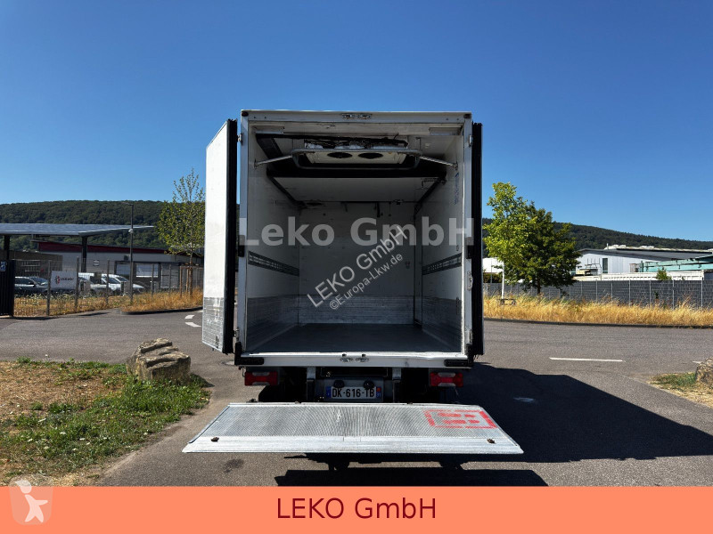 شاحنة Iveco 70C17 Mit Carrier Pulsor 600Mt