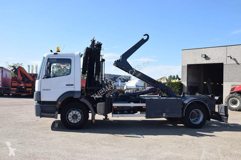 شاحنة Mercedes 1823 +Hooklift + MKG crane - 6x...