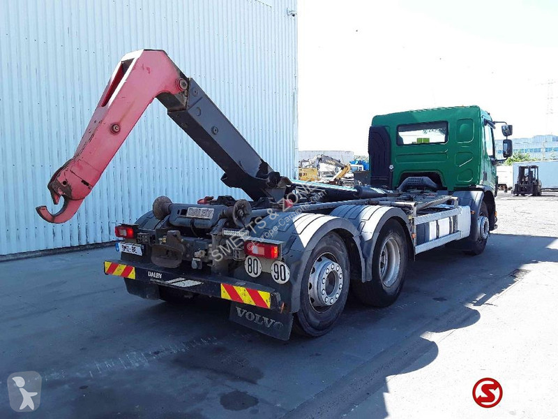 شاحنة Volvo 320