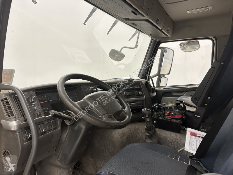 شاحنة Volvo 400 - 8x4