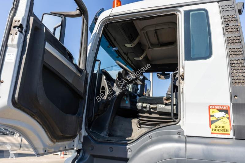 Camión MAN 18.400 BLS -4X4+LIEBHERR 10M3 (2018)