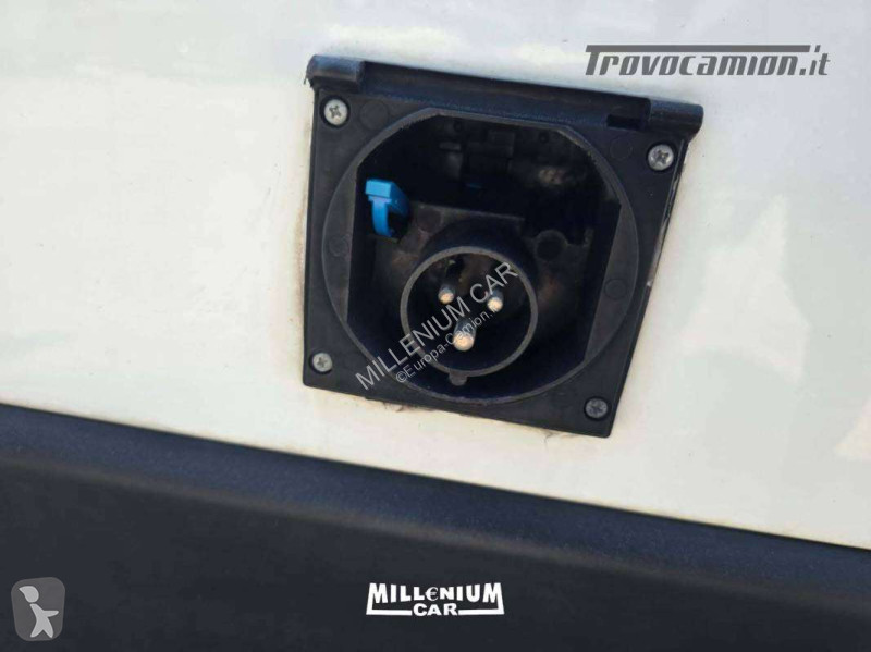شاحنة Peugeot PEUGEOT  2019 FRIGORIFERO ATP