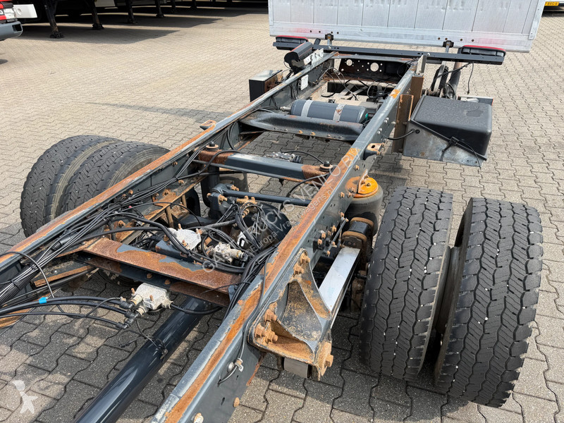 شاحنة Iveco EuroCargo 120 E22 4x2 Chassis Euro...