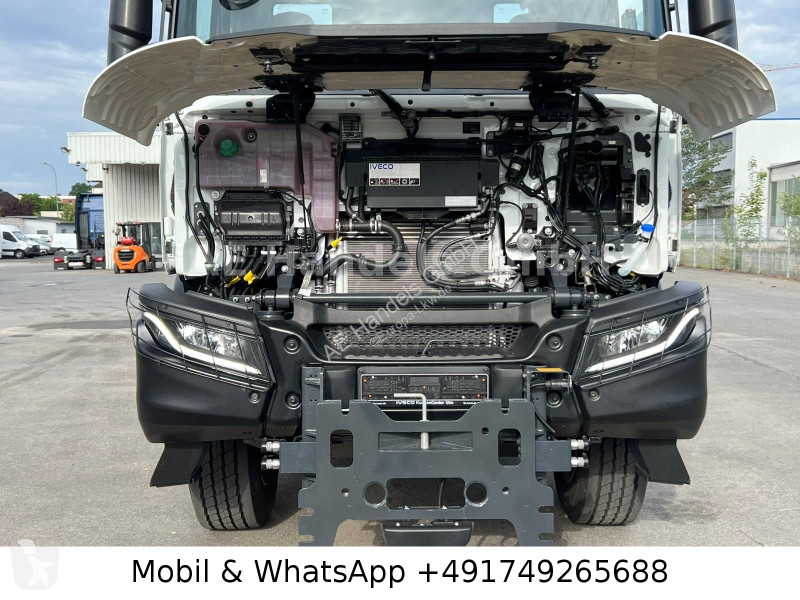 شاحنة Iveco 360 AD BL 4x4 Palfinger P14A...