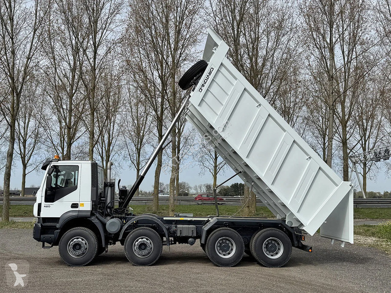 شاحنة Iveco AD410T42H Tipper Truck