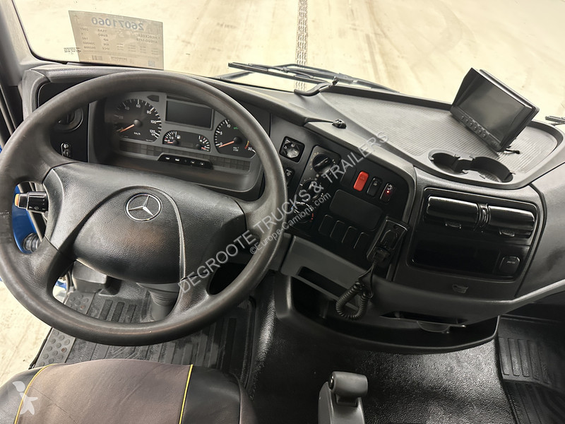 Camion Mercedes 1218