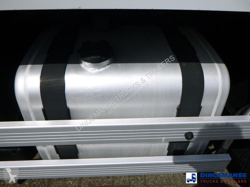 شاحنة Renault 270.19 4x2 fuel tank 13.7 m3 / 4...