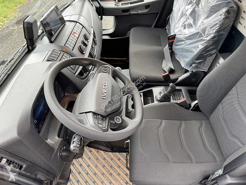 شاحنة Iveco EuroCargo 180 E28-4815 Chassis...
