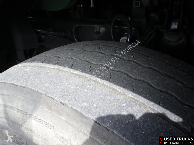 شاحنة Renault D Wide