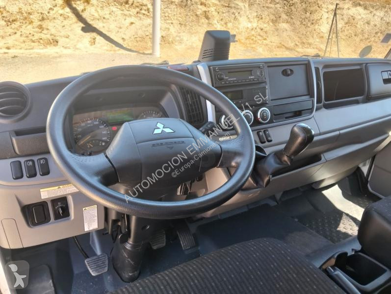 Ciężarówka Mitsubishi Fuso CANTER