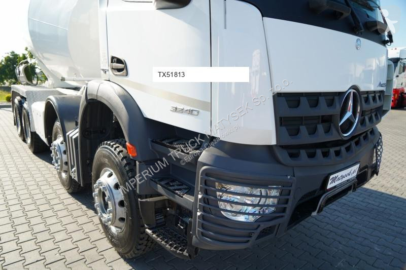 Betonárske zariadenie Mercedes AROCS 3240