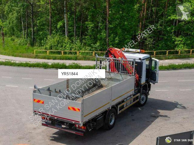 شاحنة Mercedes PK 20002