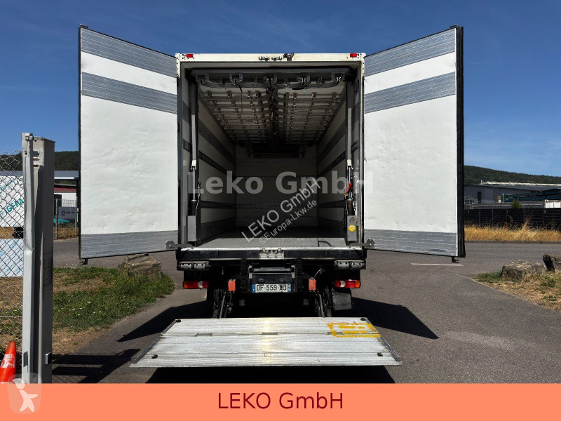 شاحنة DAF 210 FA  Fleischhacken ( MEAT )