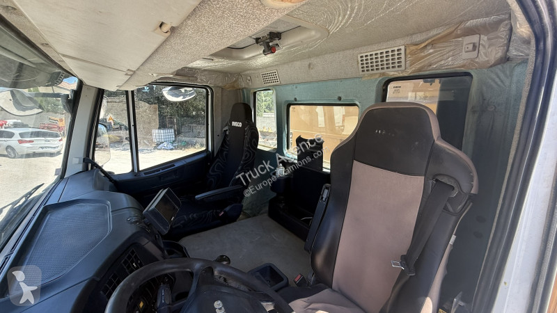 شاحنة Iveco  AD260T