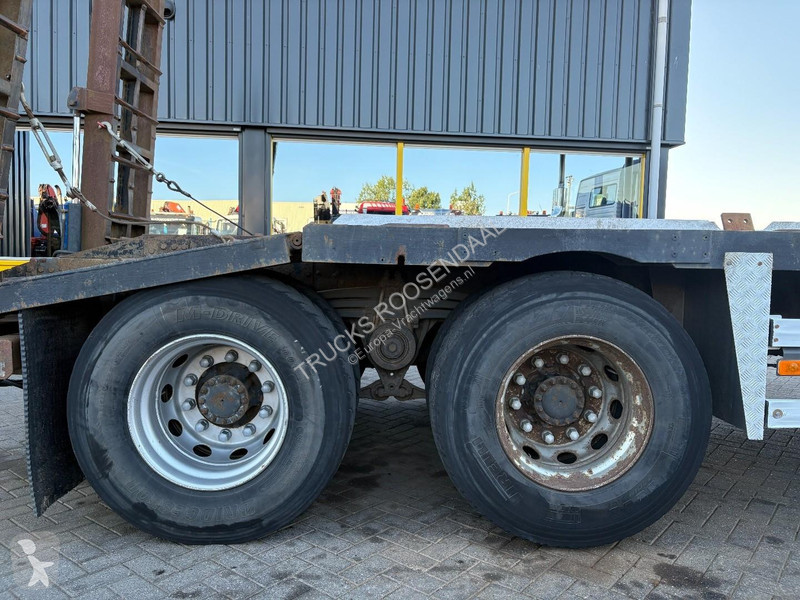 Camión Volvo 420 + hydrolic ramps + 8x4 +...