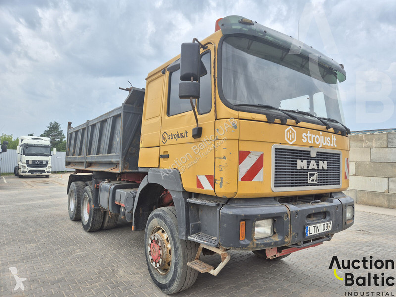 شاحنة MAN T42