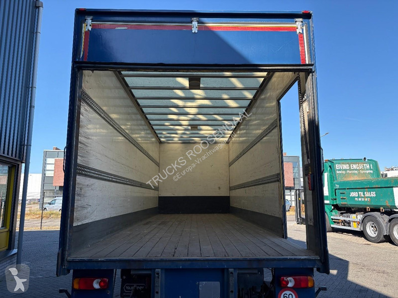 Camion DAF 220 + EURO 6 + LIFT + 6 CYL + 12T