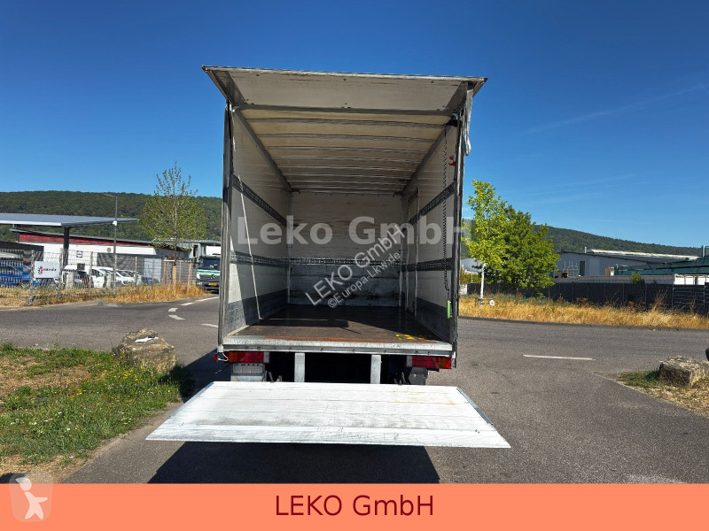 Camion Mercedes 815