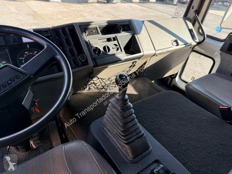 Camion Volvo 150