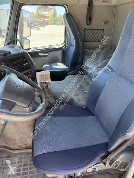 شاحنة Volvo 400