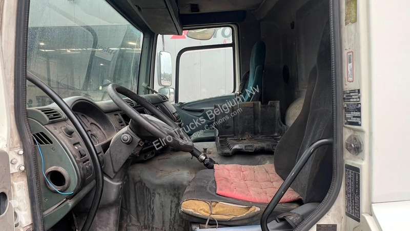 شاحنة DAF 410 (EURO 3 / BOITE MANUELLE / LAMES...