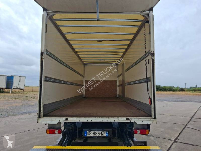 شاحنة Iveco