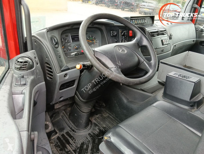 شاحنة Mercedes ATEGO 1329 2,000 ltr water -...