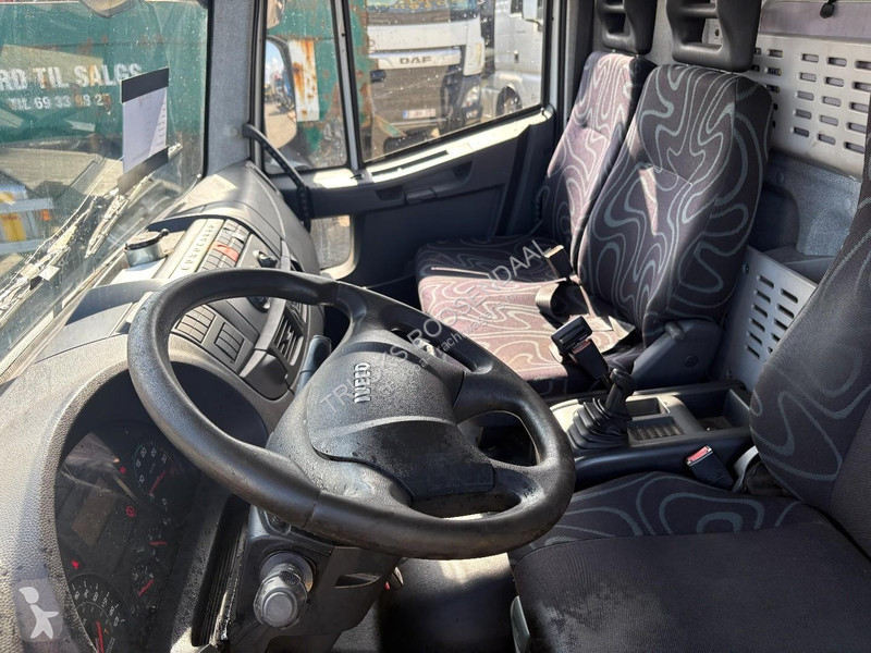 Грузовик Iveco 120E28 + DHOLLANDIA LOADLIFT +...