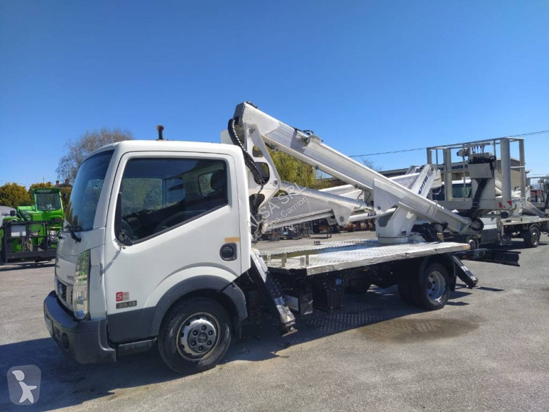 Camión Nissan HX195