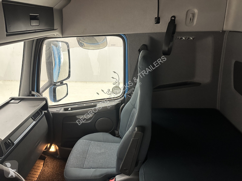 Camion Volvo 420 - 6x2