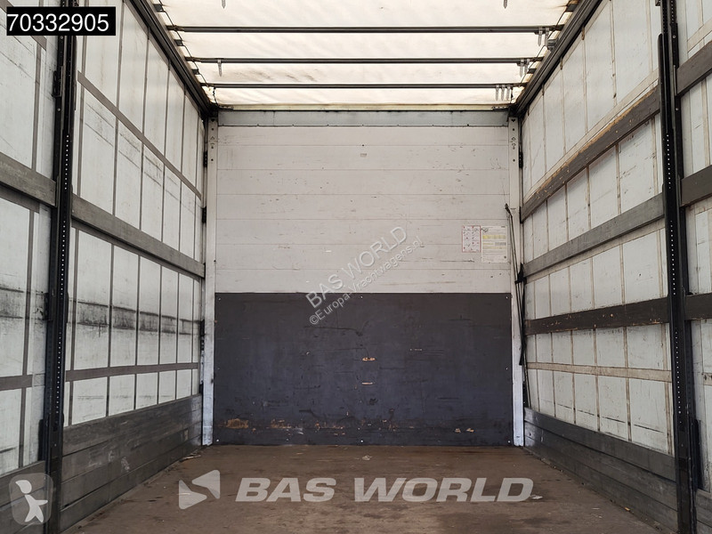 Camion Mercedes 1524 4X2 15tonner curtainsides...