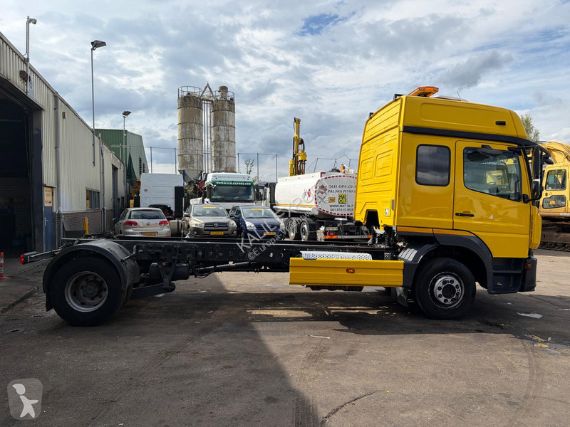 Camion Mercedes Chassis Cabine - Sleeping Cab -...