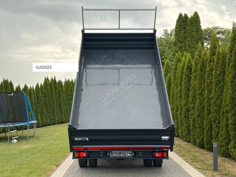 Vrachtwagen Renault D 7.5 3-SIDE