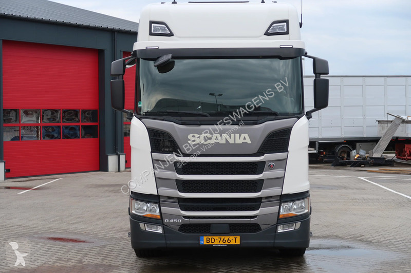 Vrachtwagen Scania 450 N333