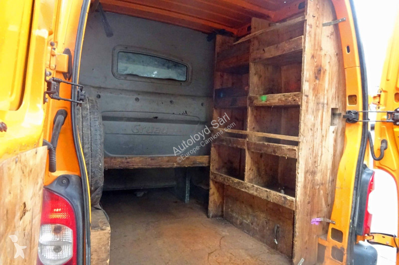 Véhicule utilitaire Renault MASTER 2,5 DCI 110...