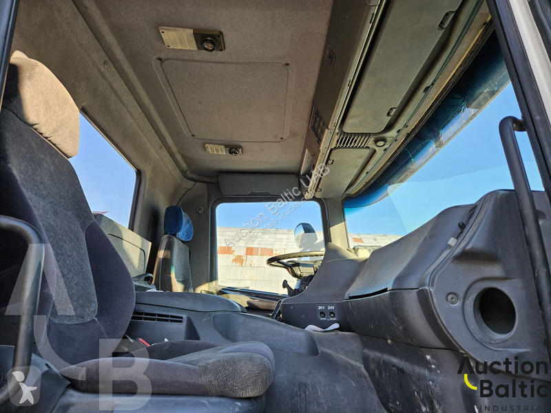 Camion Scania P 94 B