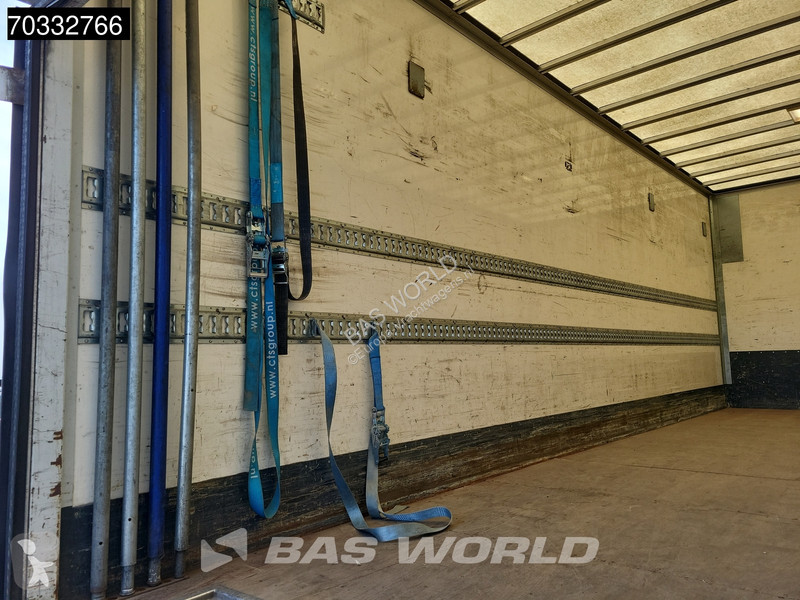 Camion Volvo 210 4X2 12tonner 1500kg...