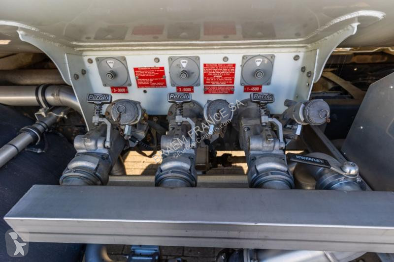 Volvo 500 +MAGYAR 13.500 L /3COMP truck