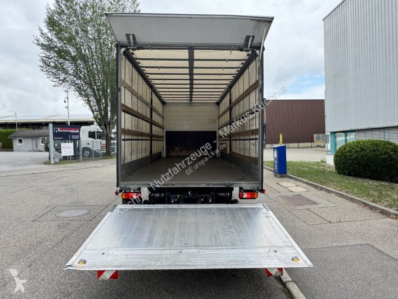 Camion Renault D12-240 Pr.Plane 7,3m AHK L-Haus...
