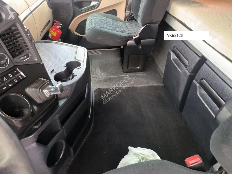 Camion Mercedes TANDEM/ PRZEJAZDOWA/ NOWE PLANDEKI