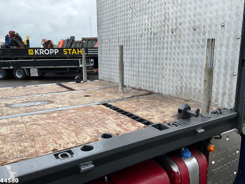 Camión Volvo 520 8x4 Euro 5 Hiab 24 Tonmeter...