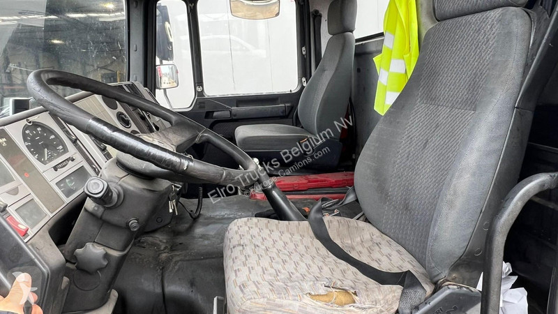 Vrachtwagen MAN (MANUAL GEARBOX / BOITE MANUELLE)